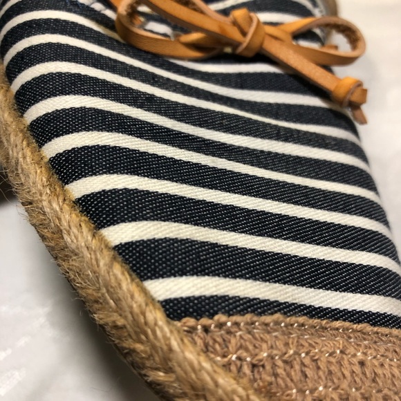 2 pairs of Size 10 Ladies Flats - Picture 9 of 16